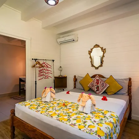 Lemongrass Lodge