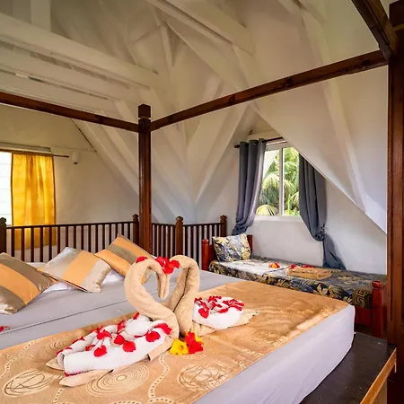 Lemongrass Lodge
