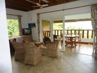 Lemongrass Lodge Beau Vallon (Mahe)