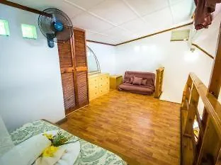Lemongrass Lodge *