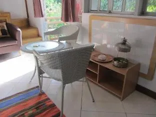 Lemongrass Lodge