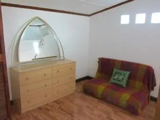 Lodge Lemongrass *