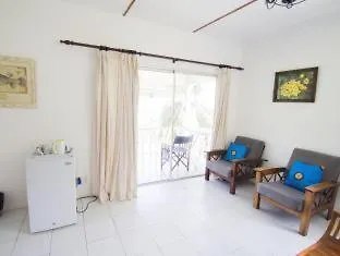 Lemongrass Lodge *