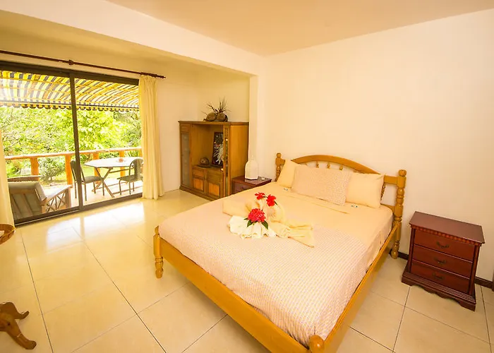 Lemongrass Lodge Beau Vallon (Mahe)